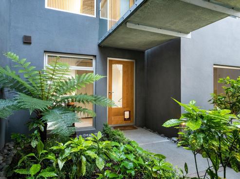 2/5 Tanner Street, Havelock North