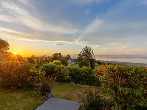 11 Bisley Avenue, Moana
