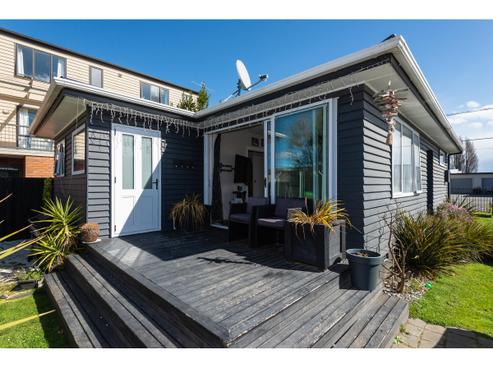 86 Packe Street, Edgeware