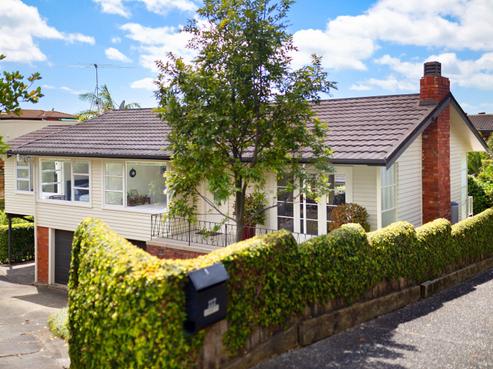 119 East Coast Road, Castor Bay