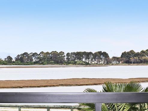 33A Meeanee Quay, Westshore