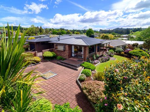 1 Windsor Street, Springfield