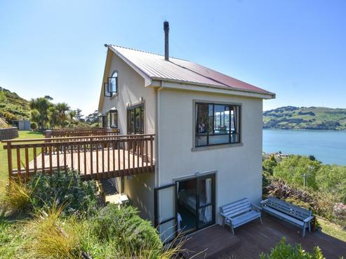 69 Manapouri Street, Ravensbourne