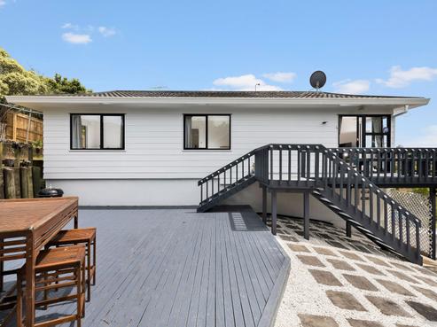 1/16 Helicon Place, Totara Vale