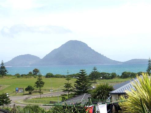 9 Island View Heights, Coastlands