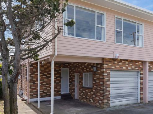 1061A High Street, Taita