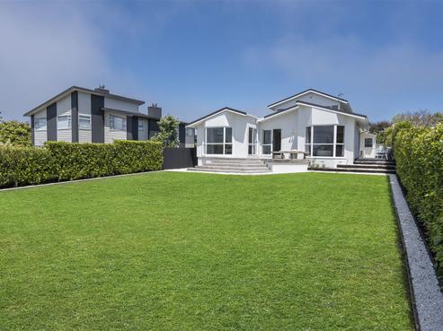 16 Scarboro Terrace, Murrays Bay
