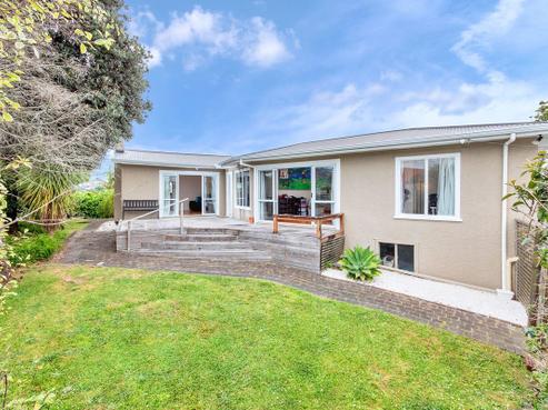 2/64 Browns Bay Road, Rothesay Bay