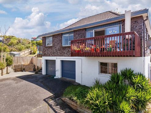 1/127 Stapleford Crescent, Browns Bay