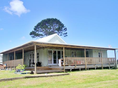 64 Waterfront Road, Pukenui