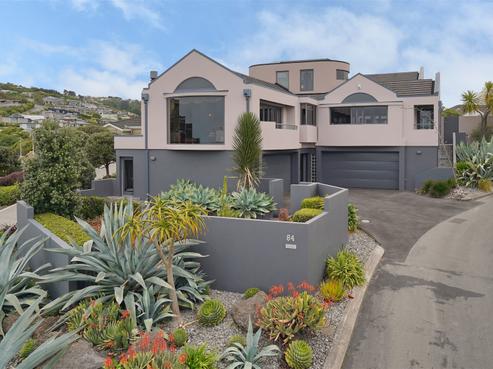 84 Glenstrae Road, Redcliffs