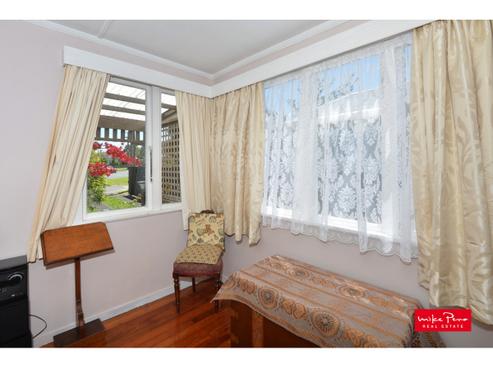 18 Mcclintock Street, Whau Valley