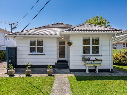 787 Te Atatu Road, Te Atatu Peninsula