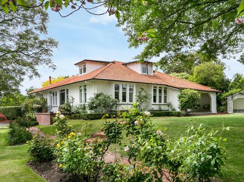 2 Gillean Street, Havelock North