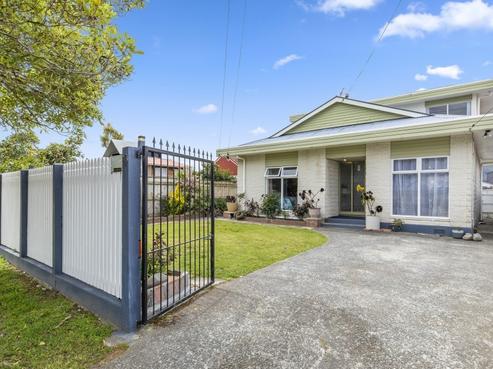 19 Charleston Avenue, Boulcott