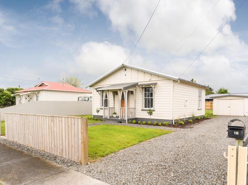 18 Carlisle Street, Milson
