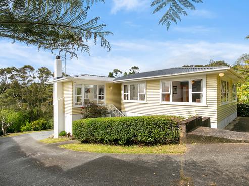 208 Old Titirangi Road, Titirangi