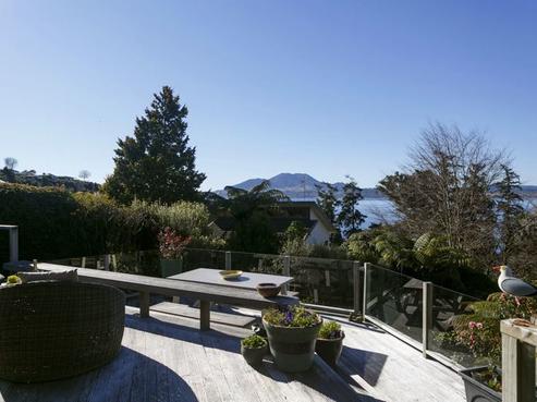 22 Ewing Grove, Acacia Bay