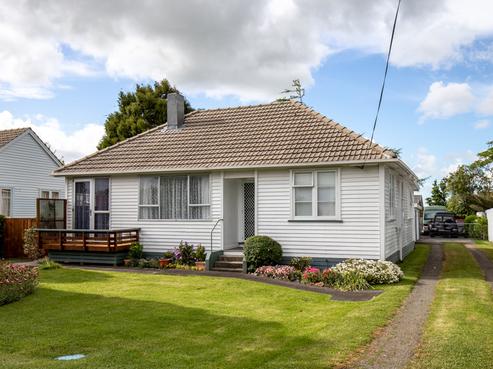 15 Hayward Road, Ngatea