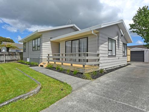 3 Memphis Grove, Totara Park