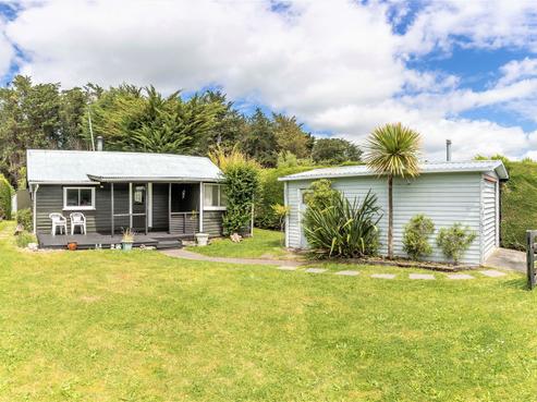 11 Kiwi Avenue, Waikuku Beach