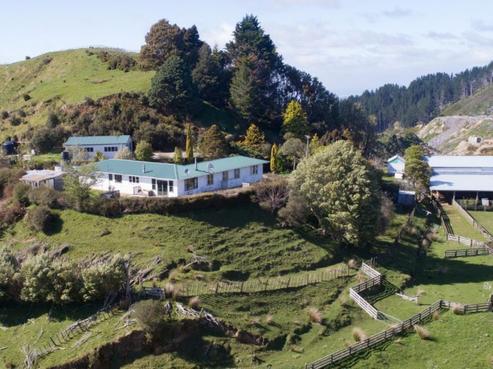 820 Rangitatau West Road, Waitotara