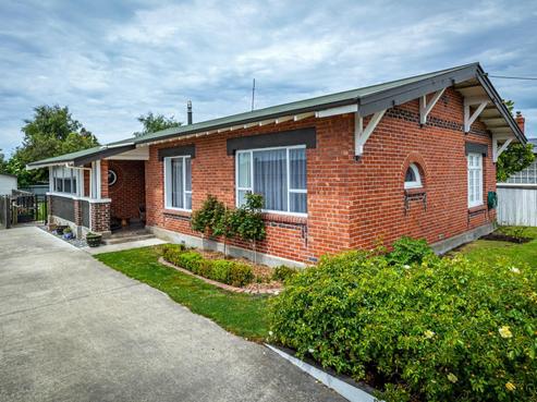 52 Bowker Street, Kensington