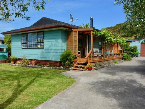 309 Main Road, Tairua