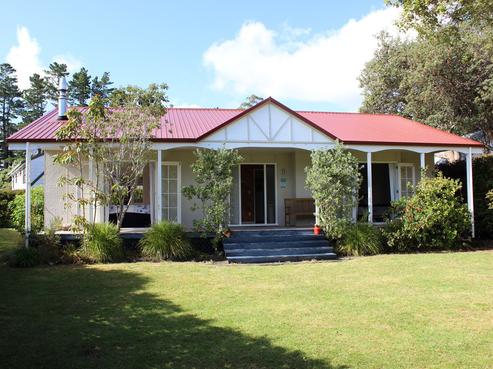 111 Rata Place, Matarangi
