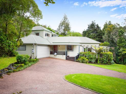 10 Tui Crescent, Waiatarua