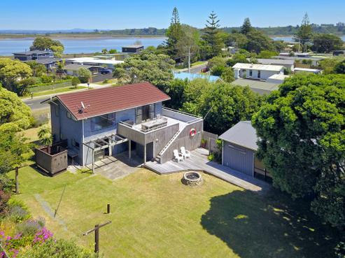 581 Pukehina Parade, Pukehina