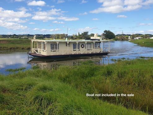 165 State Highway 1, Awanui