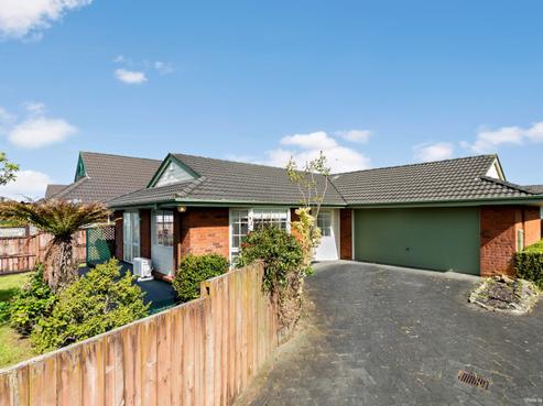 1/27 Crescent Hills Court, Northpark