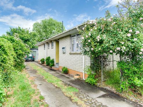 810 Huia Street, Camberley