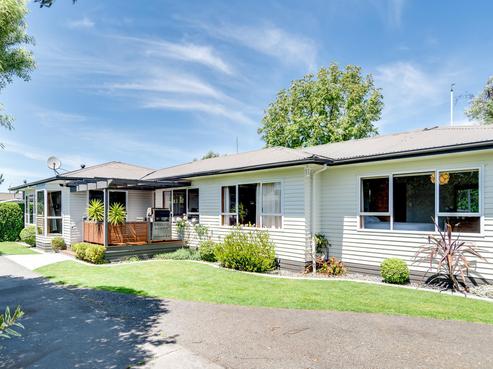 104A Frimley Avenue, Frimley