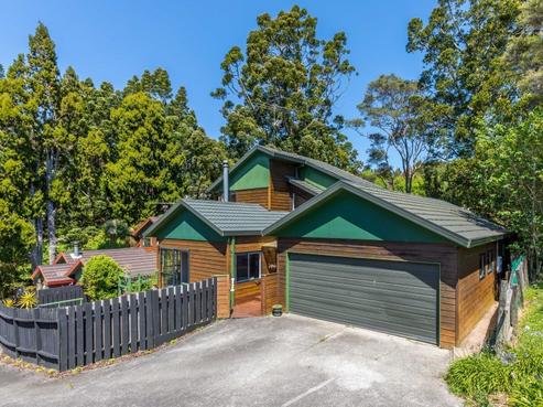 98A Konini Road, Titirangi