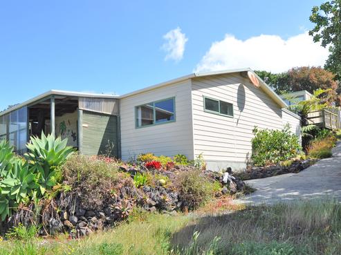 12 Goebel Street, Tinopai