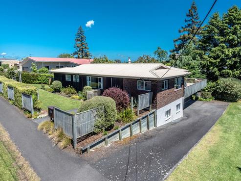 45 Kakanui Avenue, Hillcrest