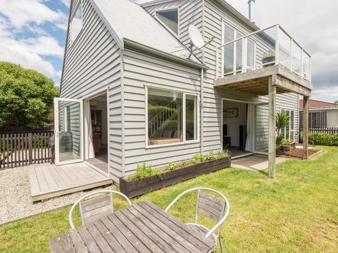 2/40 Neale Avenue, Stoke