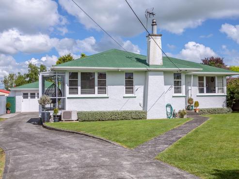 135 South Road, Solway