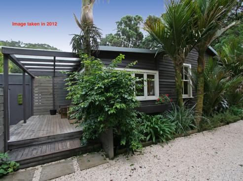 52 Beach Valley Road, Piha