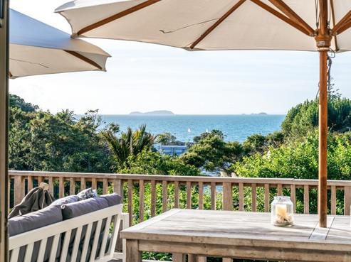 55 Hill Road, Palm Beach