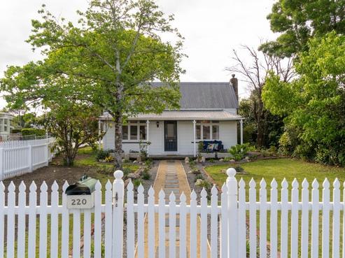 220 West Street, Greytown
