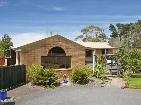 254 Logan Road, Buckland