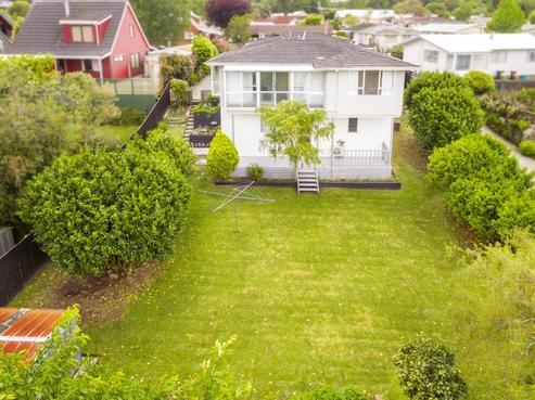 35B Roband Crescent, Brown Owl
