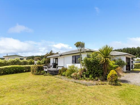 18 Rowena Crescent, Motuoapa