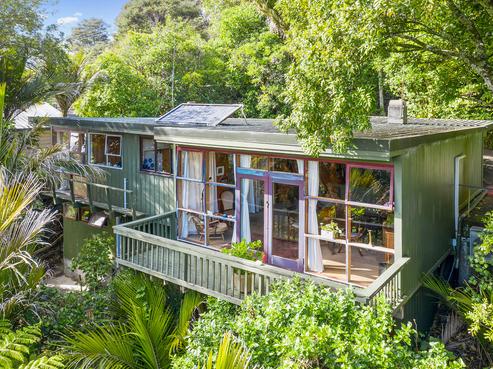 80 Otitori Bay Road, Titirangi