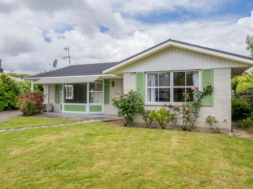 12 Richmond Avenue, Waikanae