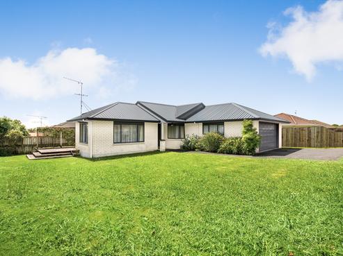 17B Shannon Grove, Pukekohe