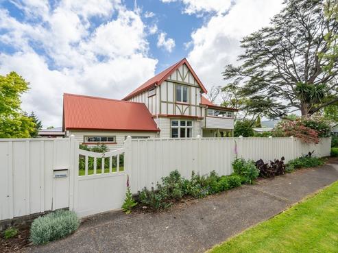 2 Bracken Street, Wallaceville